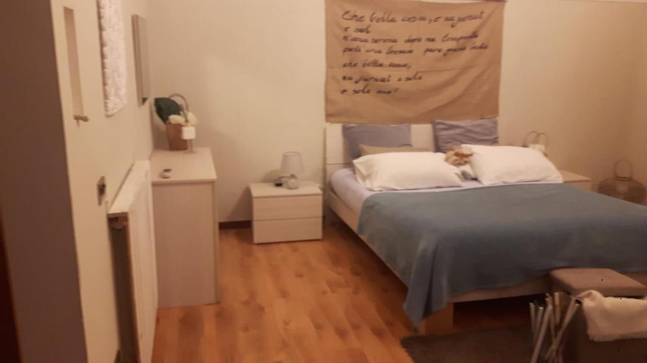 Suite Re Riccardo Caserta Bagian luar foto