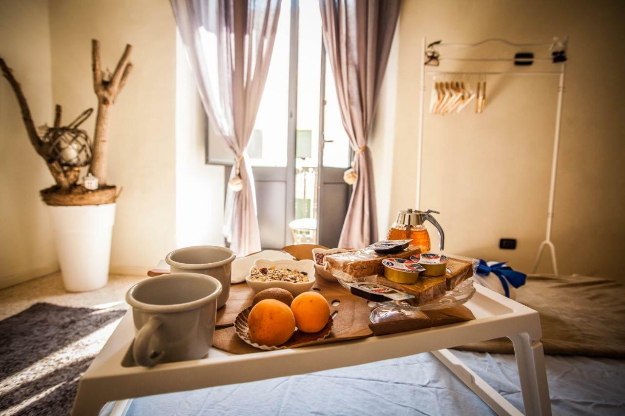 Suite Re Riccardo Caserta Bagian luar foto
