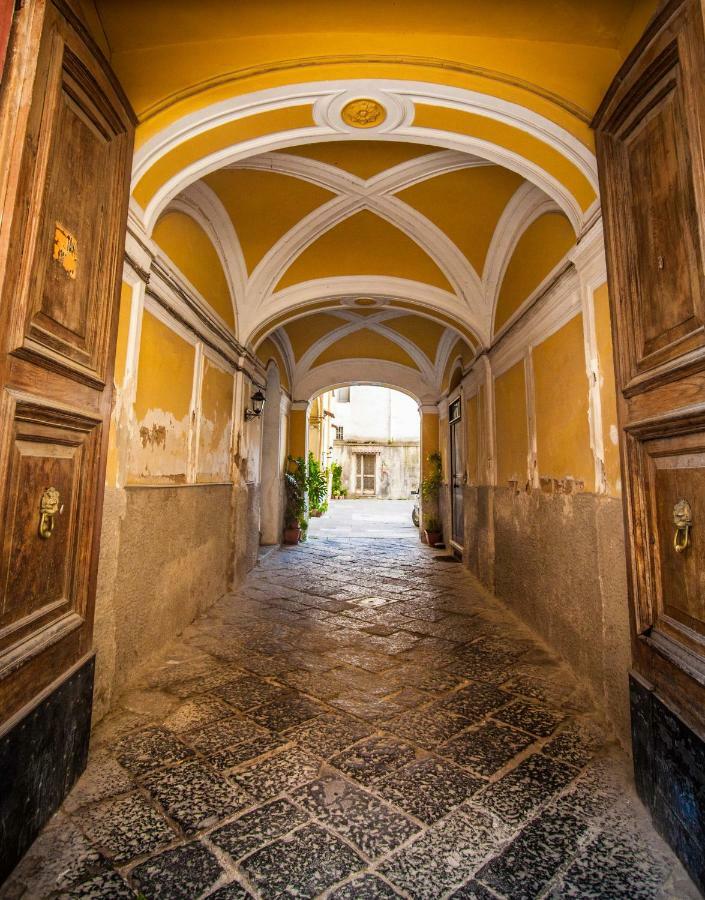 Suite Re Riccardo Caserta Bagian luar foto