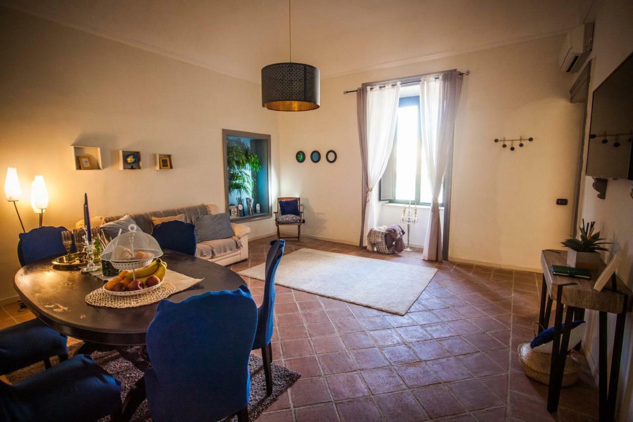 Suite Re Riccardo Caserta Bagian luar foto